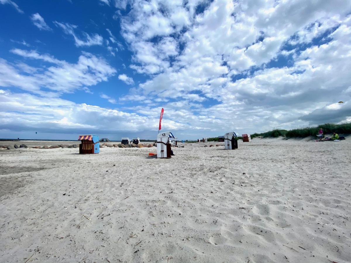 Stylische Ferienwohnung Top Lage Am Hafen, Strand Und Meer Wendtorf エクステリア 写真